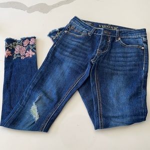 Vigoss Girls jeans embroidered size 8